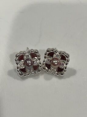 Fresh Water Silver Floral Pearl Stud Earrings - Pink Pearl
